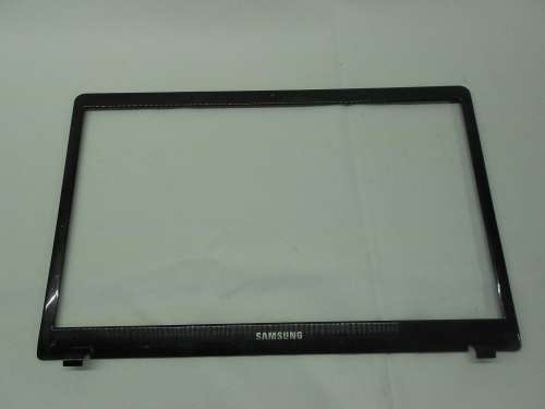 Samsung NP300E5C LCD Screen Front Bezel BA75-04066A